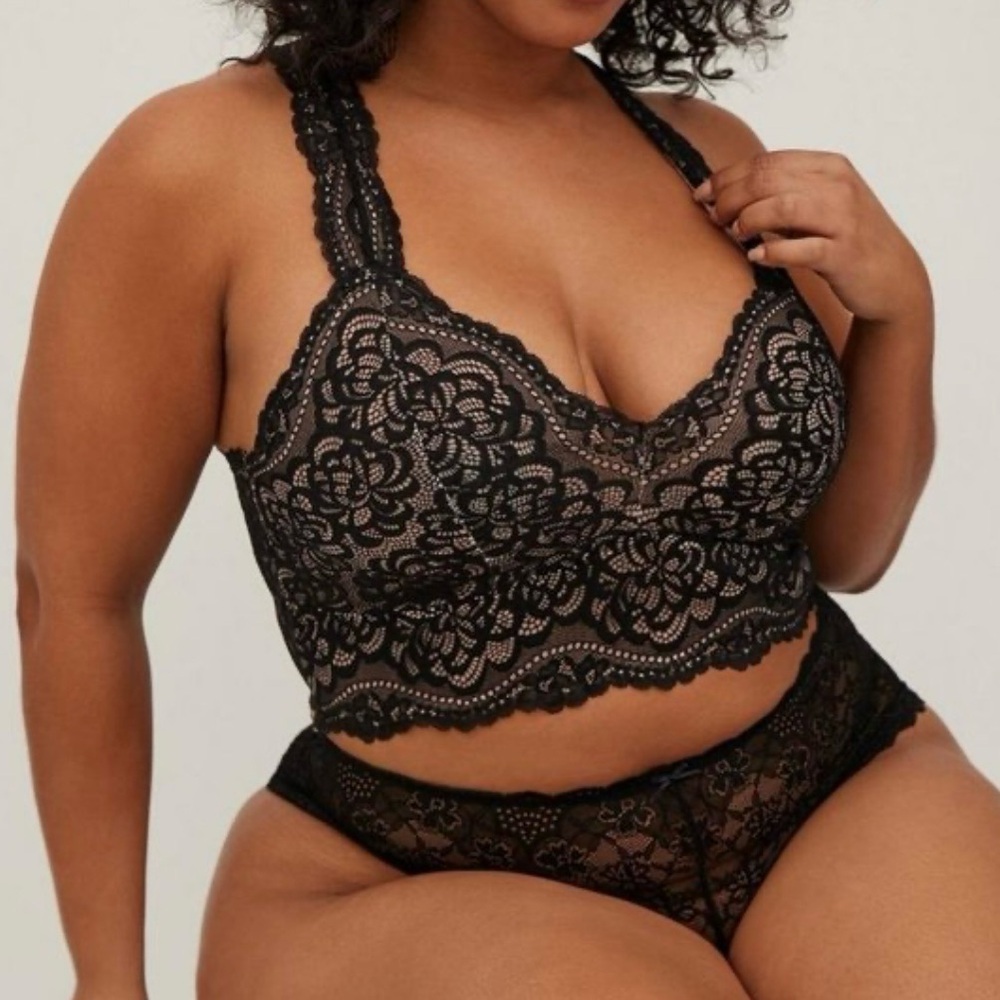 Torrid Curve Black Nude Lace Bralette Size 0 Underbust 30 Racerback NWT